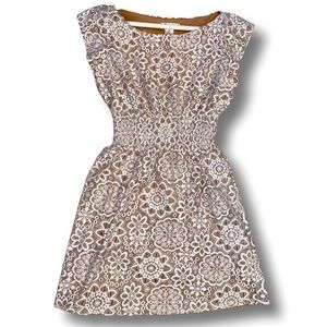 Capped Sleeve Lace Overlay Skater Dress Size Medium